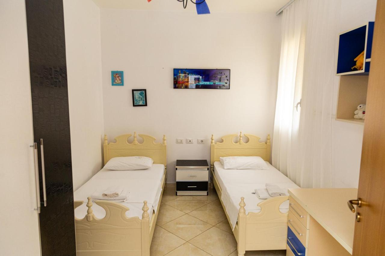 Residence Martin 21 Vlorë Exteriör bild