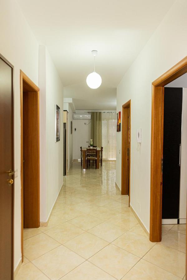 Residence Martin 21 Vlorë Exteriör bild