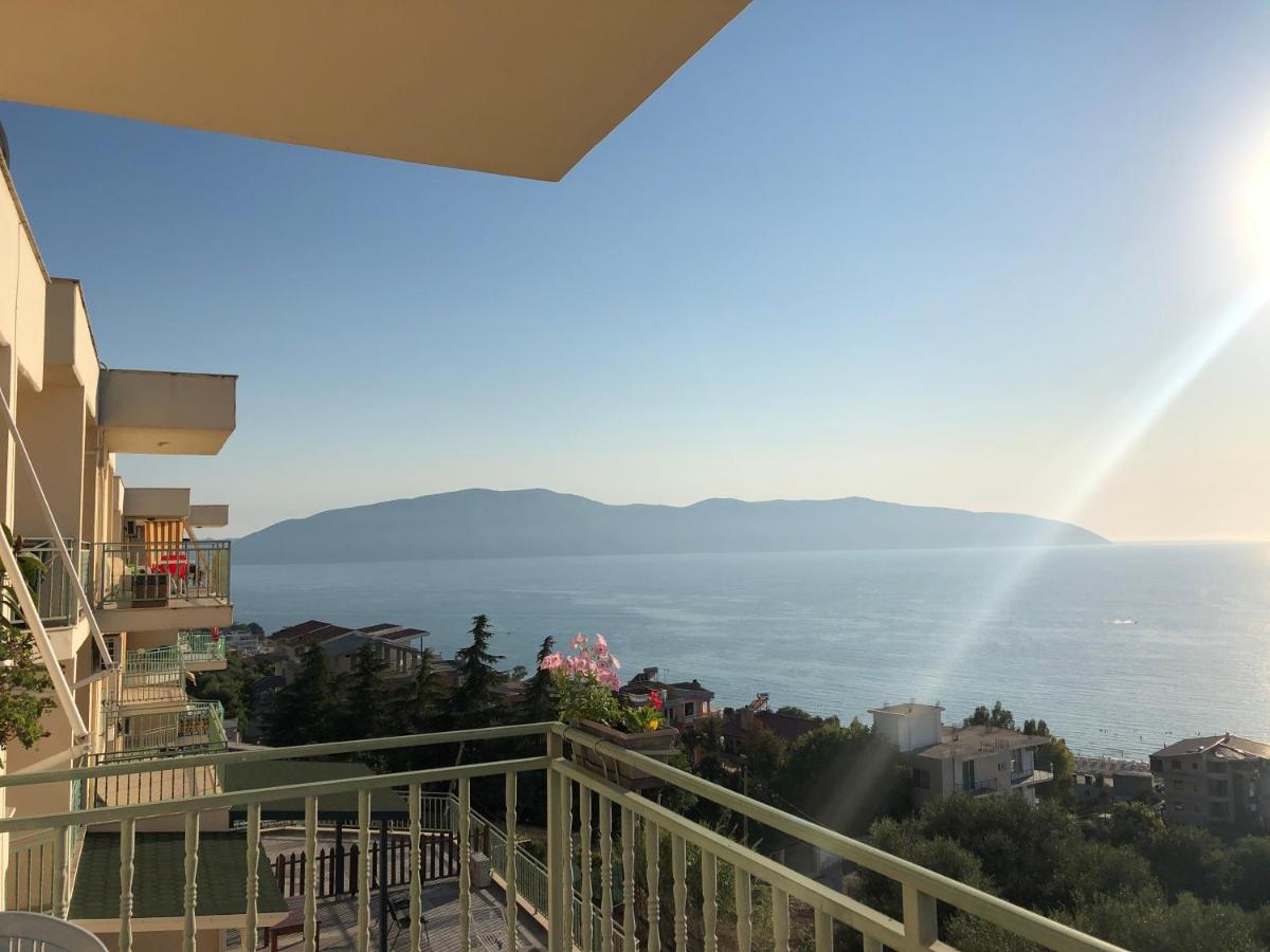 Residence Martin 21 Vlorë Exteriör bild